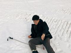 -济南卧虎山滑雪场