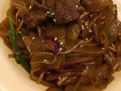 -新大咀港式茶餐厅(宝山万达店)