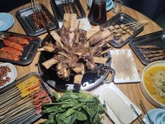 -茸梅路右拐龙虾-农家菜(松江店)