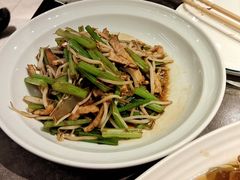 -闫府私房菜·老字号(恒隆店)