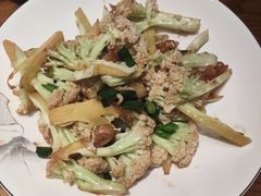 -爱碗亭·鲜炒湖南菜(壹城中心店)