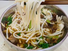 -花溪王记牛肉粉(四季花溪商场店)