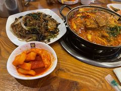 -喇喇排骨火锅·传统韩式脊骨汤(望京西园总店)