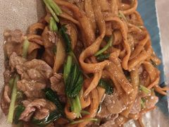 潮界湿炒牛河-潮界(虹桥新天地店)