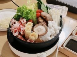 -爱陪伴尊享月子中心(国际店)