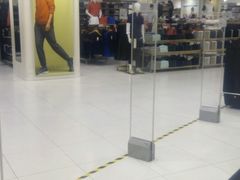 -优衣库(上海正大广场店)