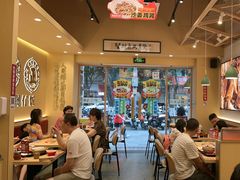 -华记煲仔华·煲仔饭(市桥易发店)