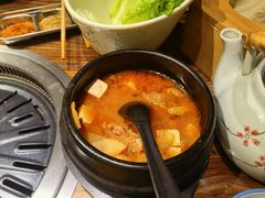 -明洞阿姨·韩式酱蟹烤肉·创意料理(三元桥店)