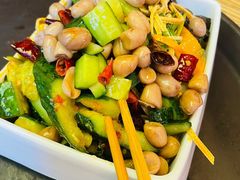 美味拍黄瓜-陕味食族油泼面·小炒盖码面(双榆树店)