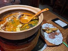 -吃饭皇帝大土家民族菜(荟聚店)