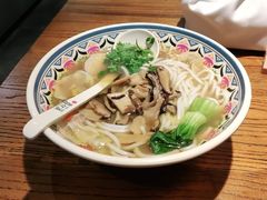 -鑫花溪牛肉米粉(文星广场店)