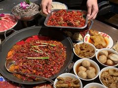 -萍姐火锅·公路夜市(武汉首店)