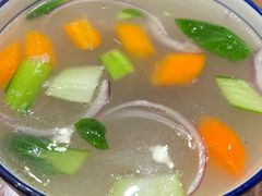 羊肉汤-清真·玛丽亚新疆菜主题餐厅(浙江中路店)