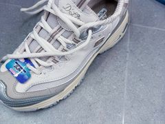 -SKECHERS 斯凯奇(上海国际时尚中心店)