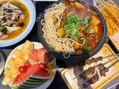 -壹号院音乐餐厅•烤全羊•新疆菜(浐灞店)