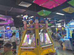 -直通车欢聚中心(崇州万达店)