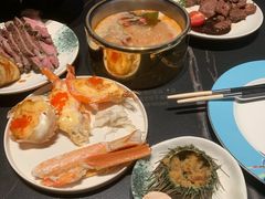 -雍容荟帝王蟹活龙虾展台自助(IFS黑金店)