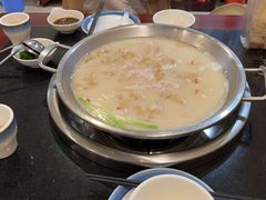 -老来福·非遗酸汤兔(凯旋路店)