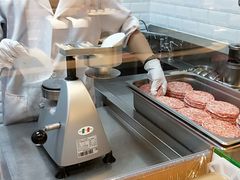 -The Habit Burger Grill 哈比特汉堡(爱琴海店)