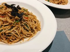 炒油鸡枞饵丝-半山腰·云南菜(侨福芳草地店)
