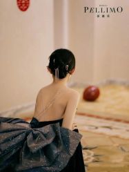 -派丽莫Pellimo原创设计婚纱品牌