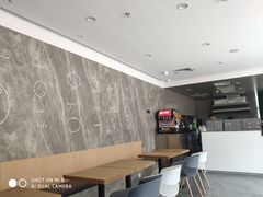 -龙治汉堡(中华城店)