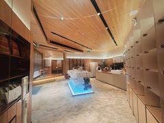 -银座仁志川·生吐司专门店(香港广场店)