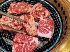 -蚂蚁洞·烤肉大营地(上海静安大悦城店)