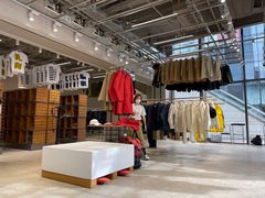 -迪桑特DESCENTE(北京三里屯BLANC店)