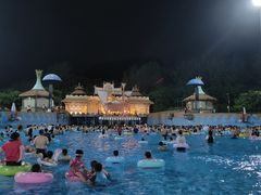 -汤山欢乐水世界