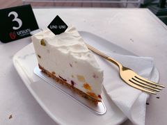 -UNI UNI(环亚凯瑟琳店)