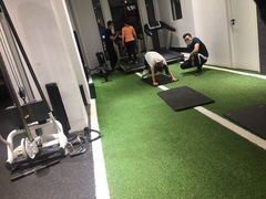 -汗水空间私教健身连锁(SM广场店)