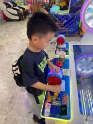 -爆米花儿童美发乐园