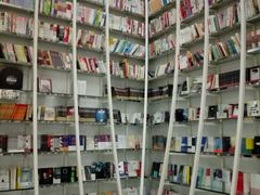 -钟书阁(松江泰晤士小镇店)