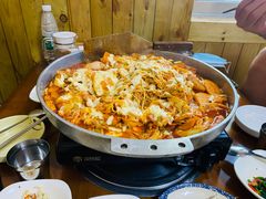 -亲昵春川鸡排(韩国美食街店)