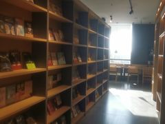 -魔方城市书房(中街益田店)