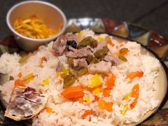 金桃手抓饭-丝路金桃·新疆菜(徐汇店)