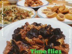 -肘子酥·天津菜·特色捞面(德云社店)