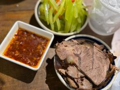 金牌卤牛肉-盟重烧烤(东瓜山创始店)