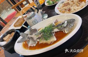 Steamed Lean Carp with Hanging Water Technique