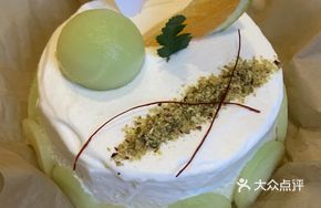 Jasmine Honeydew Cake
