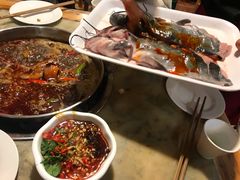 -蜀滋香鲜鱼美蛙火锅(339店)
