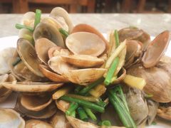 -四川小胡子海鲜(丁村万人海鲜广场店)