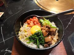 -山川小町·极番烧肉(新地假日广场店)