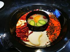 -重庆古老火锅