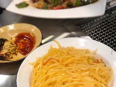 -马路牙子烧烤音乐酒馆(望京店)