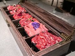 -左庭右院鲜牛肉火锅黑金店(陆家嘴中心店)