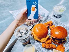 经典鲜萃美式-TRIPS BURGER(大钟寺店)