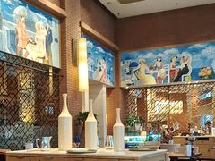 -香格里拉鱼跃地中海西餐厅·牛排披萨