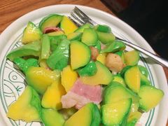 -云海肴·汽锅鸡·云南菜(天山百盛优客店)